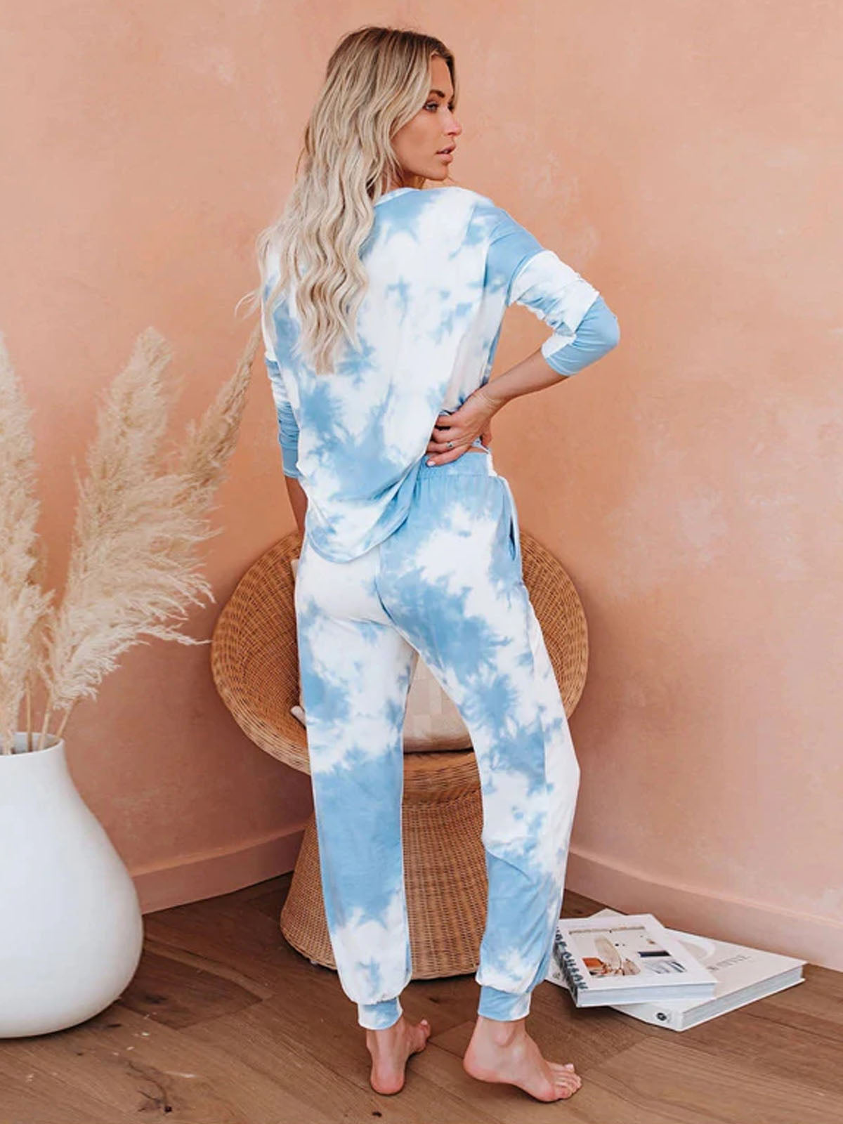 Women's Tie Dye Two Piece Lounge Top and Jogger Pants Set