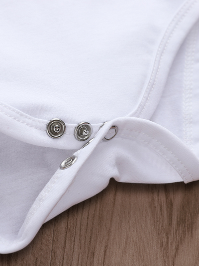 Baby set features a short-sleeved onesie with "Hello World" print and ruffled bloomers