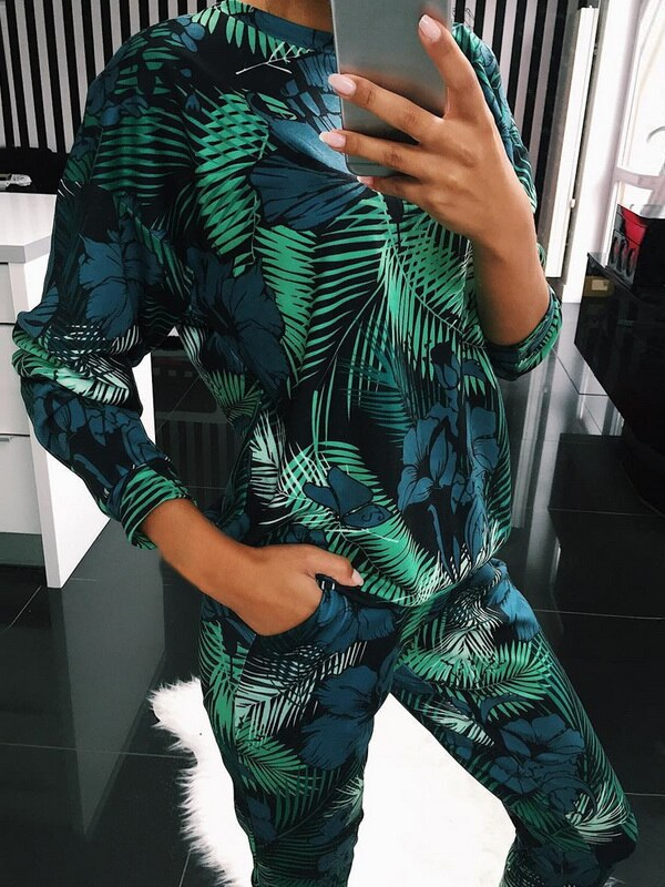 Women's Vacation in the Hawaii Loungewear Jogger Set