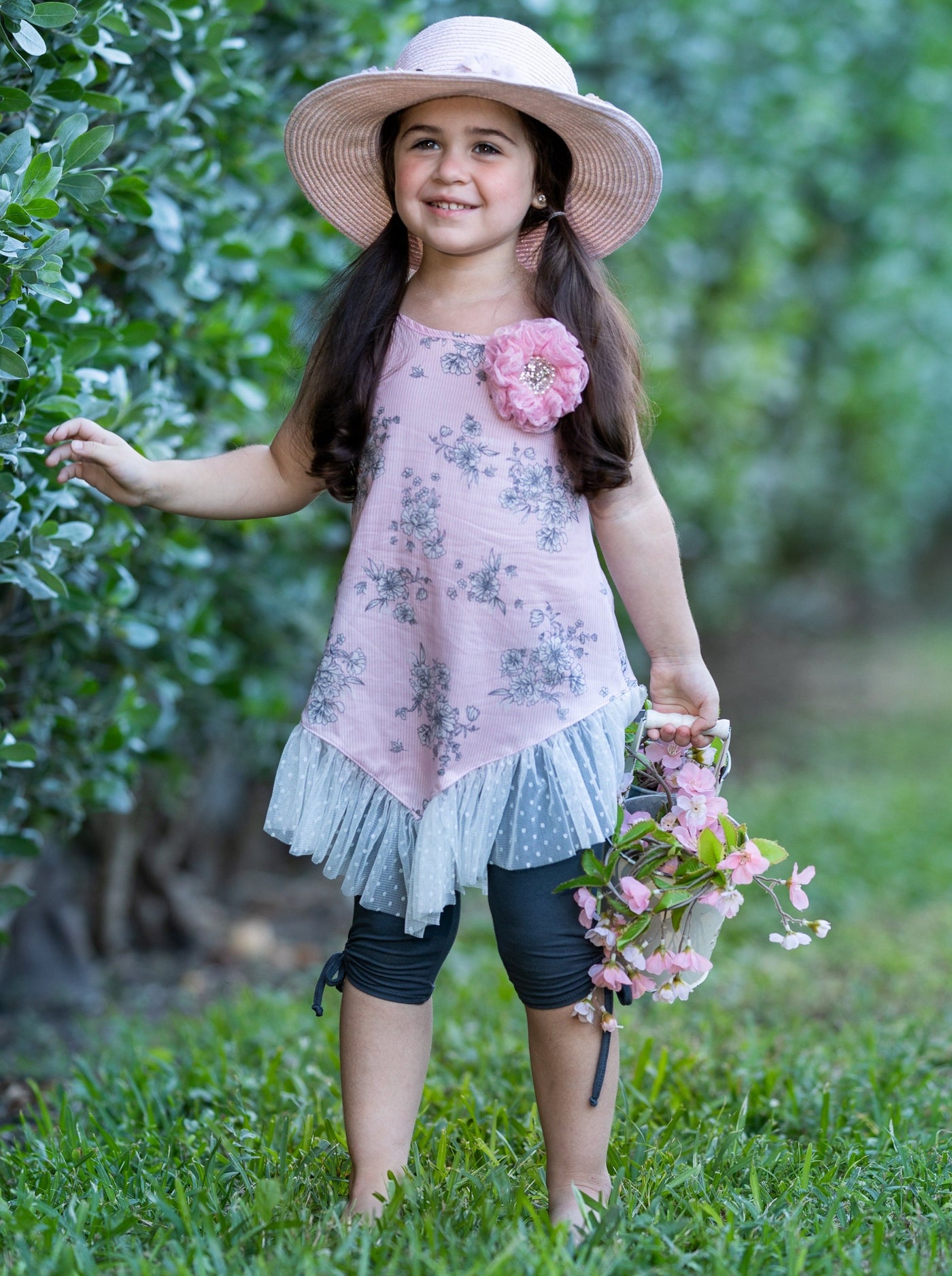 Girls Spring Outfits | Ruffled Tunic & Drawstring Capris Legging Set