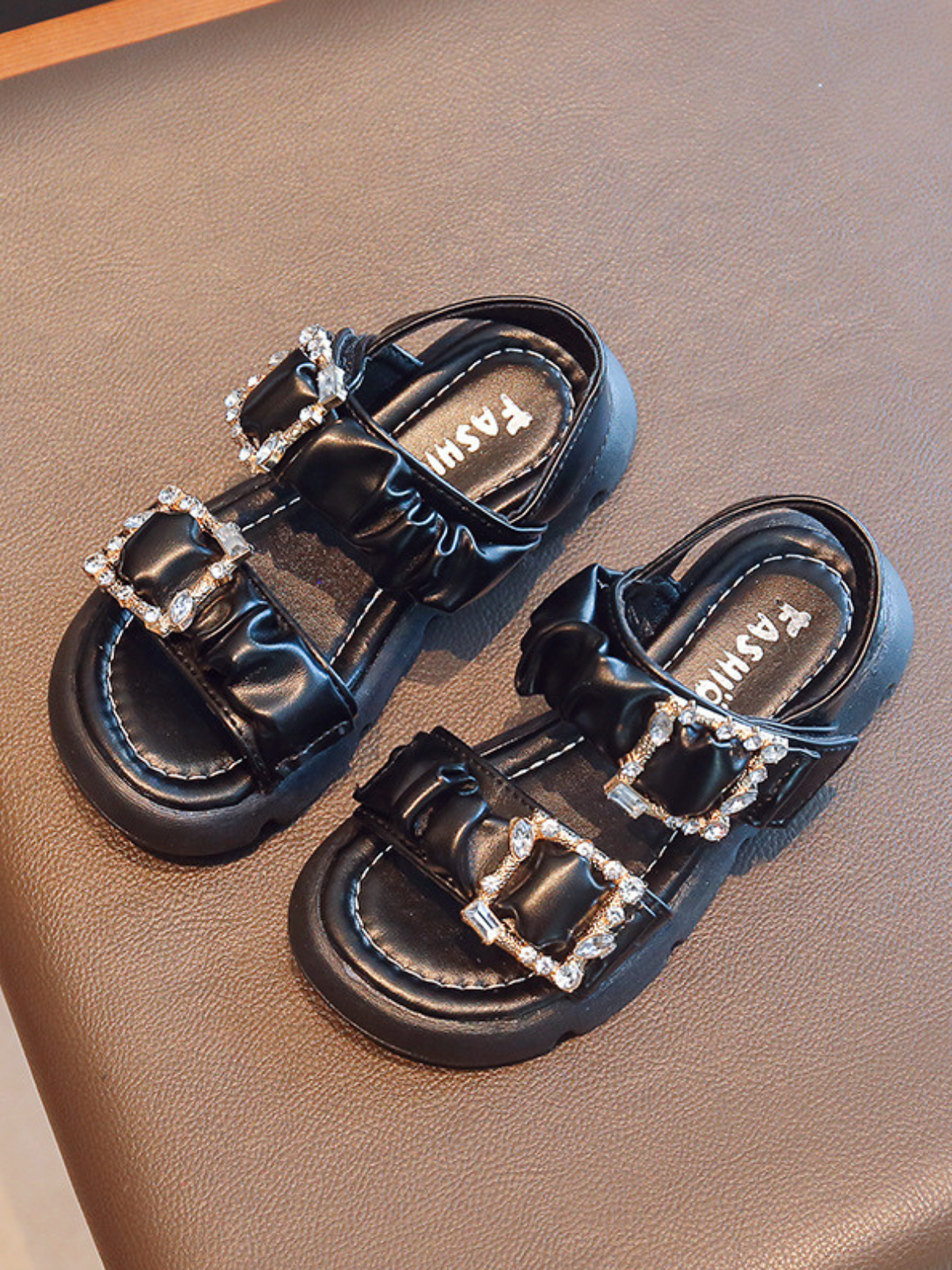 Cool Girl Summer Chunky Sole Strap Sandals by Liv and Mia