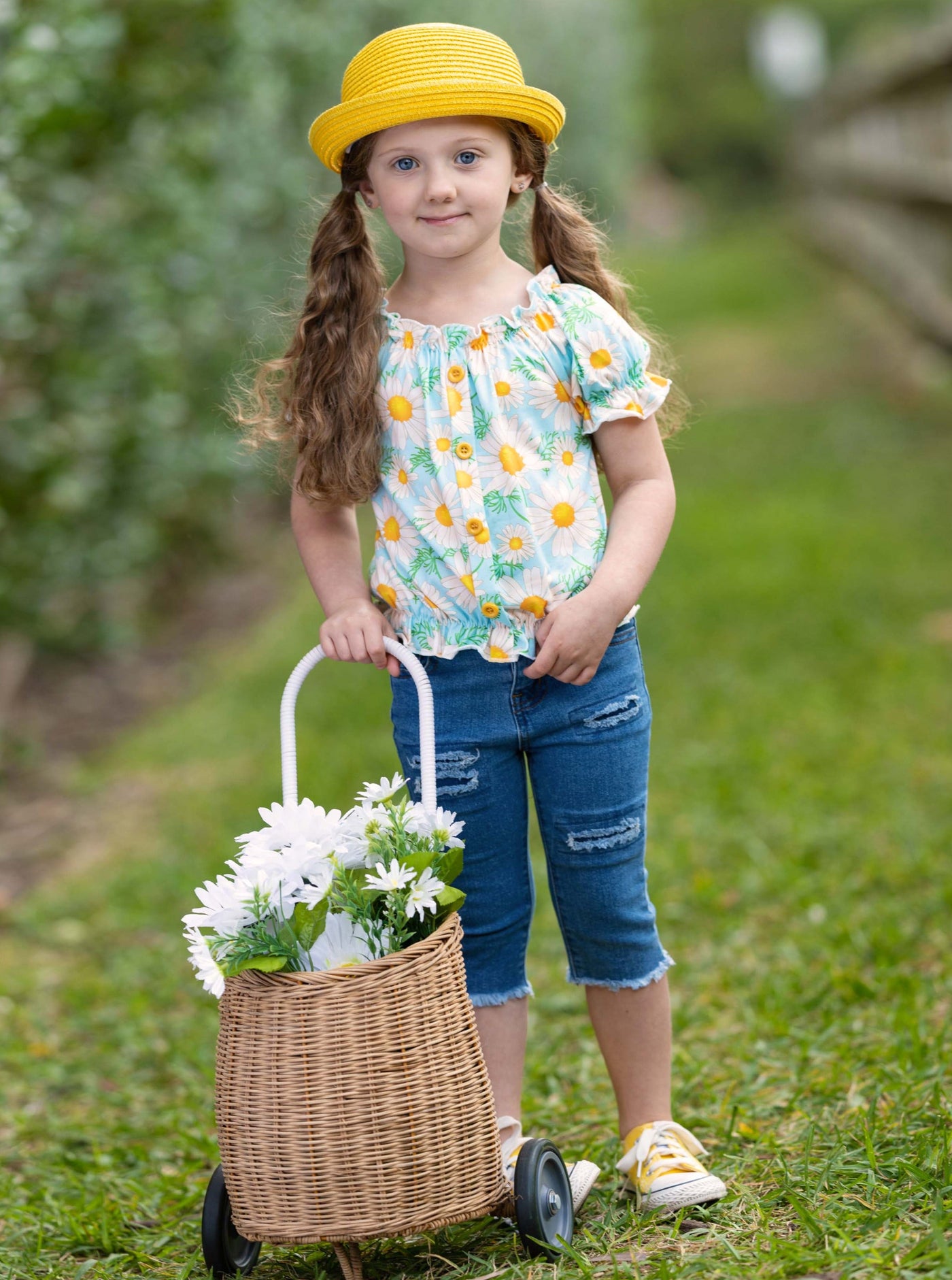 Kids Spring Clothes | Little Girls Daisy Smock Top & Denim Capris Set