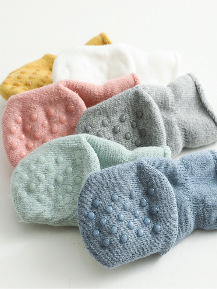 Baby Flair For The Day Plush Non-Slip Socks