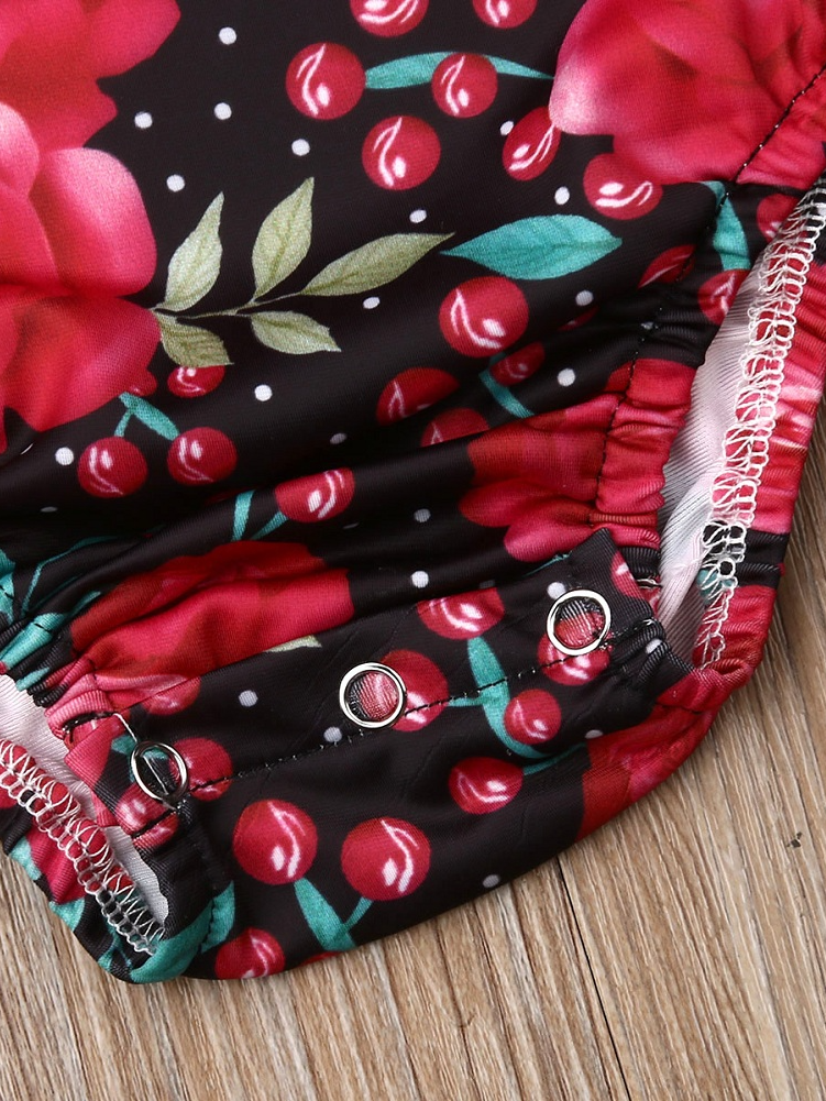 Baby long-sleeved set with floral print with matching socks and a headband