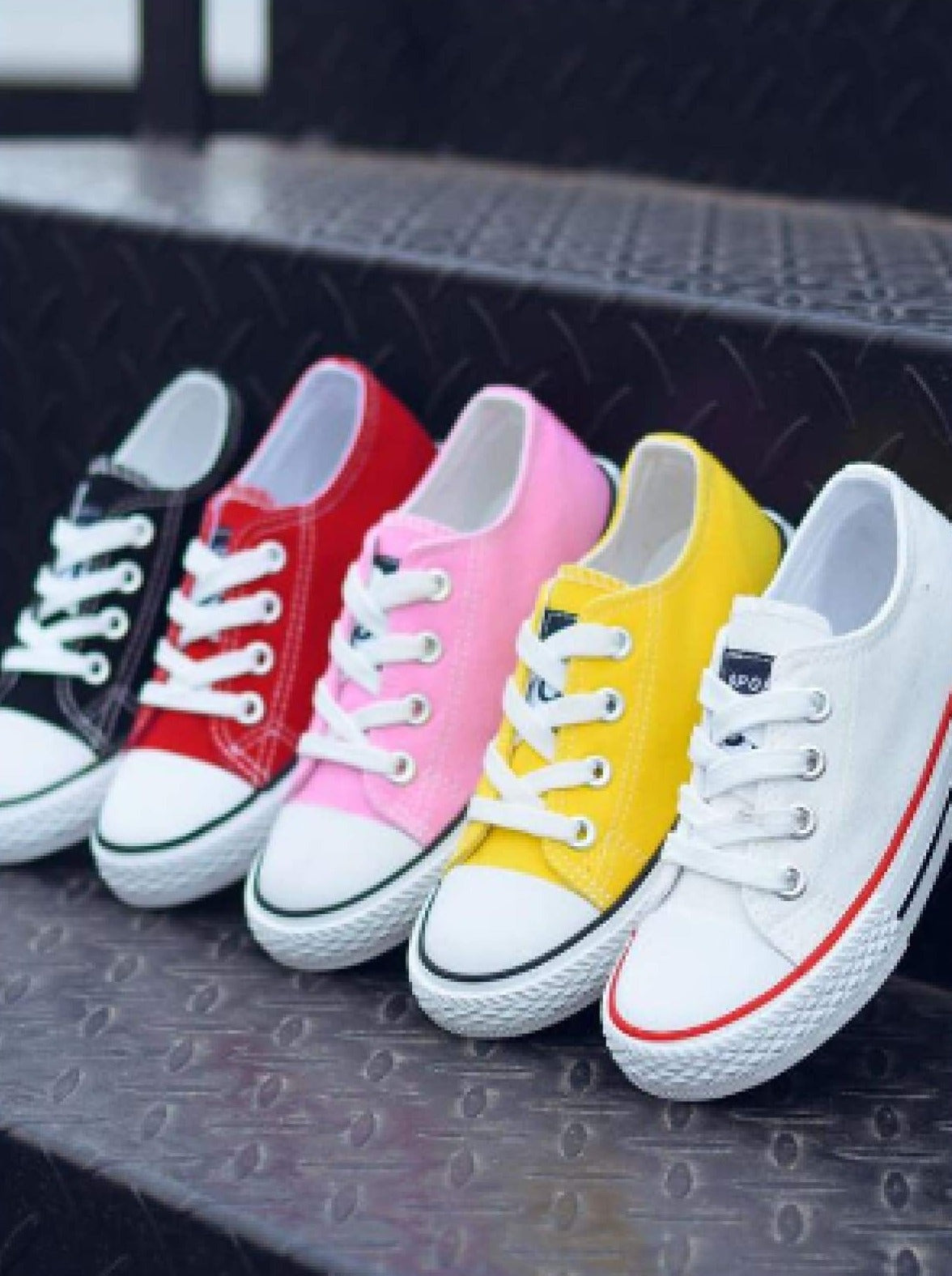 Girls Casual Low Top Canvas Sneakers - Girls Sneakers