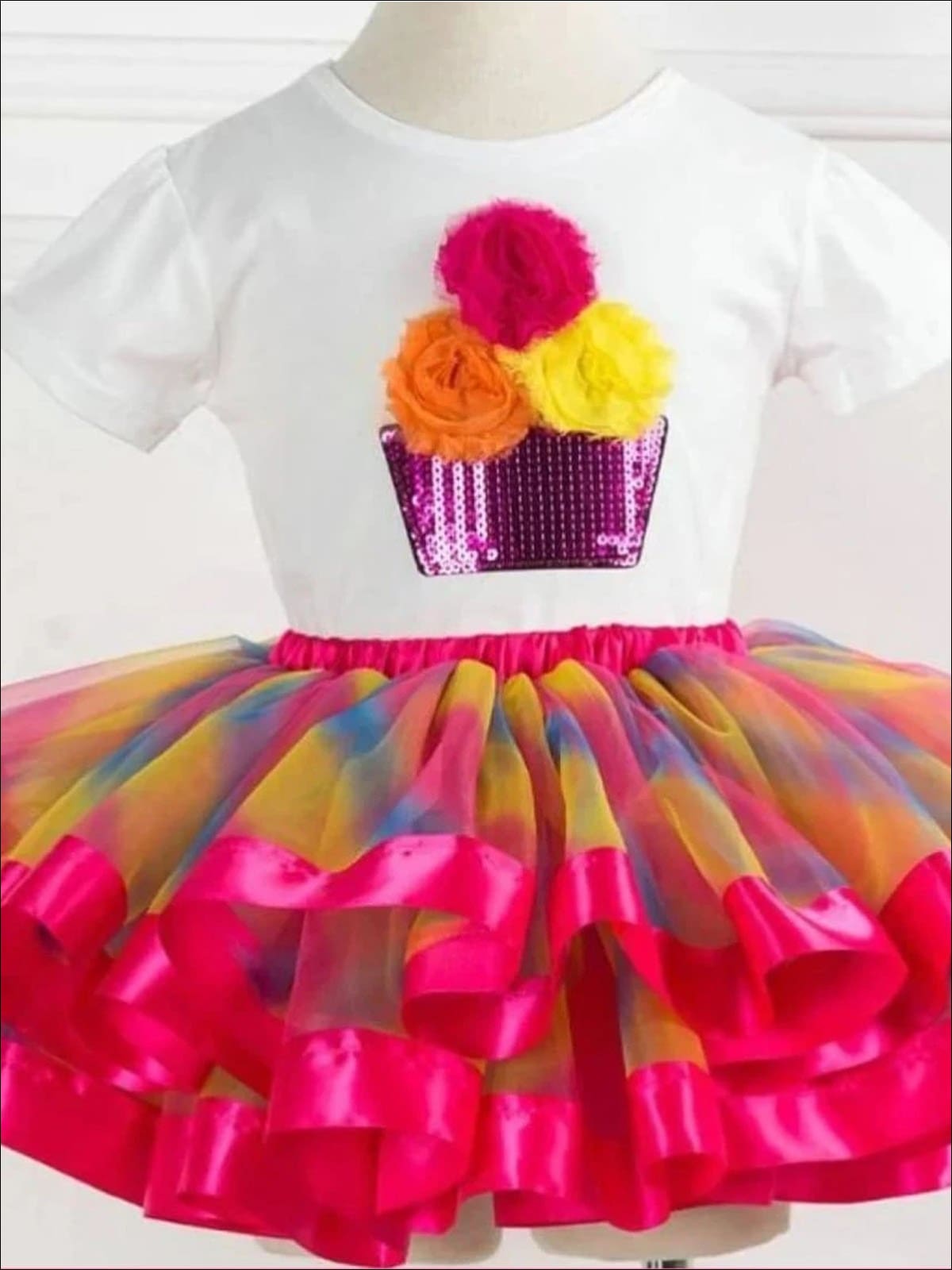 Girls Cupcake T-Shirt & Multicolor Tutu Skirt Set - Pink Rainbow / 2T - Girls Spring Casual Set
