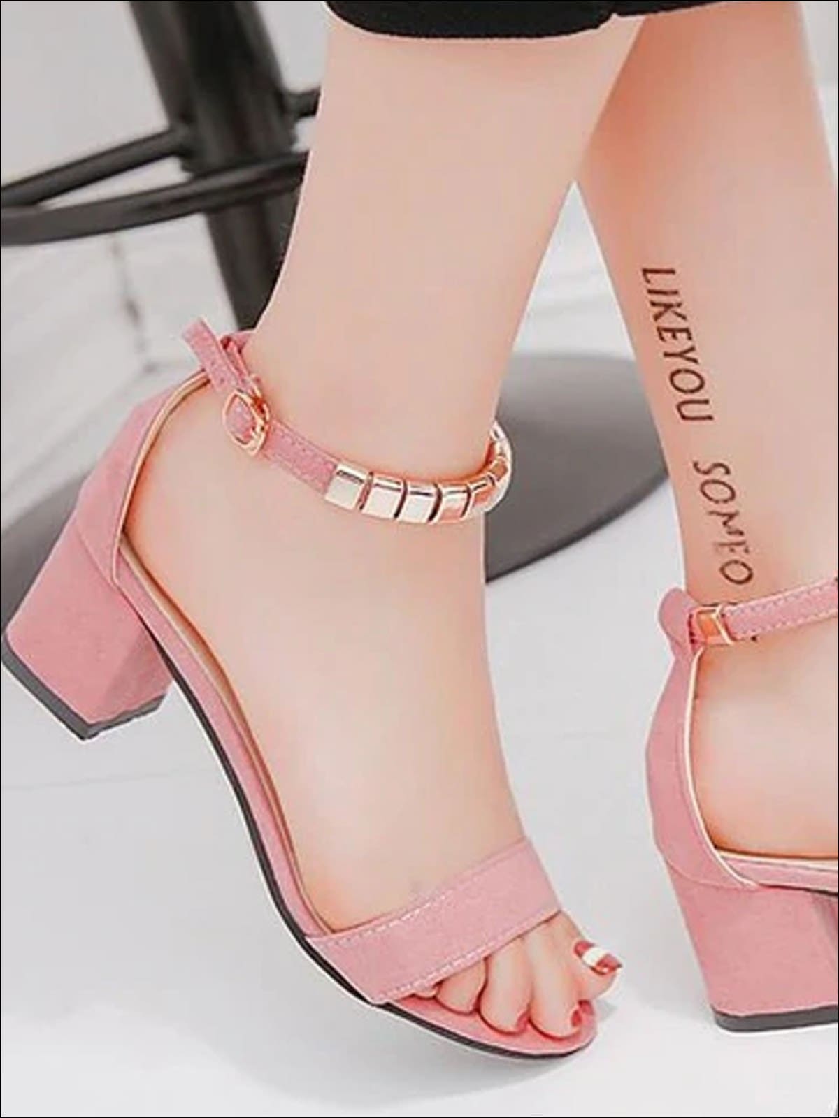 Womens Casual String Bead Block Heel Sandals - Womens Sandals