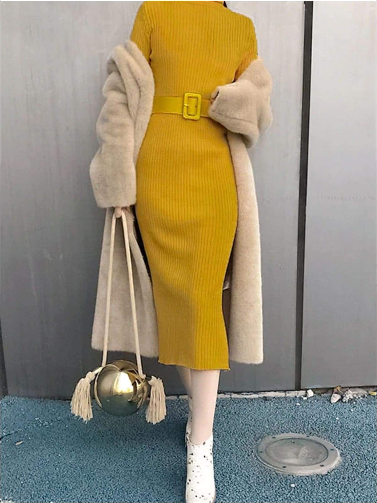 Womens Fashion Knit Bodycon Belted Sweater Dress - Womens Fall Dresses