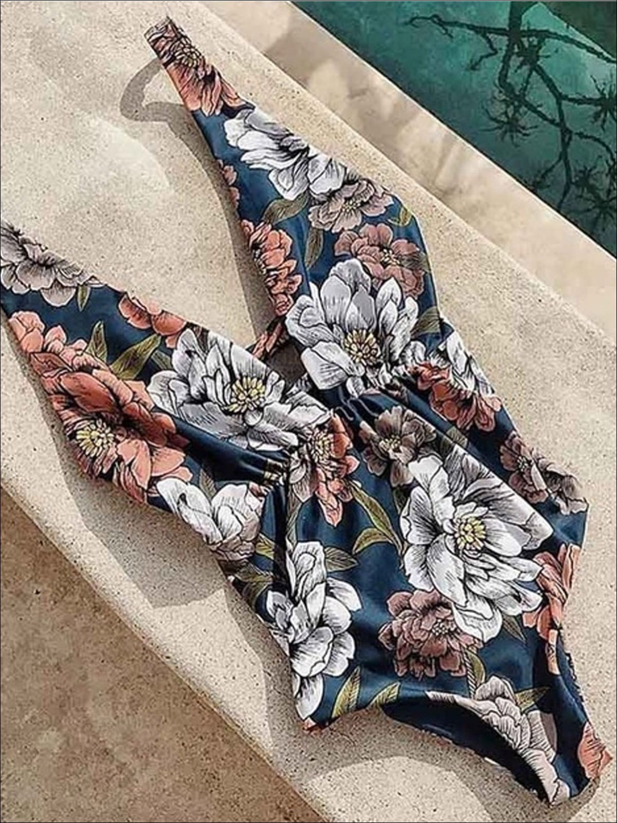 Womens Floral Cross Back Monokini - Green / S - Womens Swimsuit