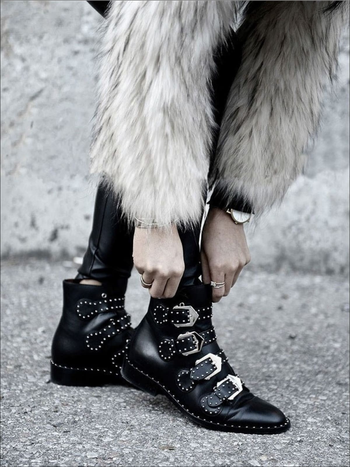 Womens Modern Synthetic Leather Rivet Ankle Boots - Black / 4.5 - Womens Boots