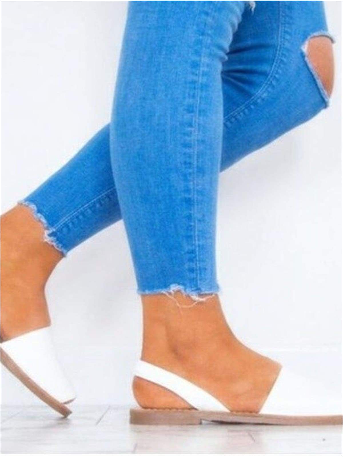 Womens Peep Toe Flat Casual Sandals With Back Strap - White / 4.5 - Womens Shoes