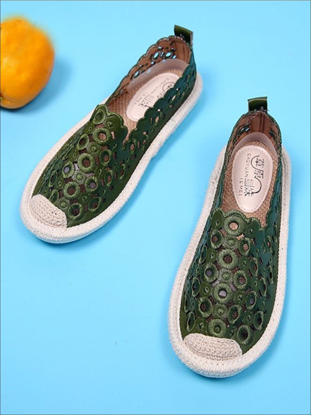 Womens Scalloped Cut Out Canvas Shoes - Womens Shoes