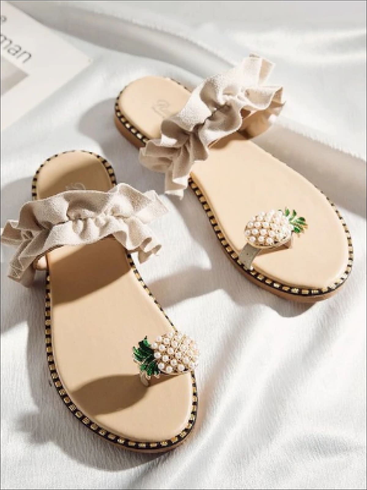 Womens Toe Ring Pineapple Sandals - Beige / 4 - Womens Sandals